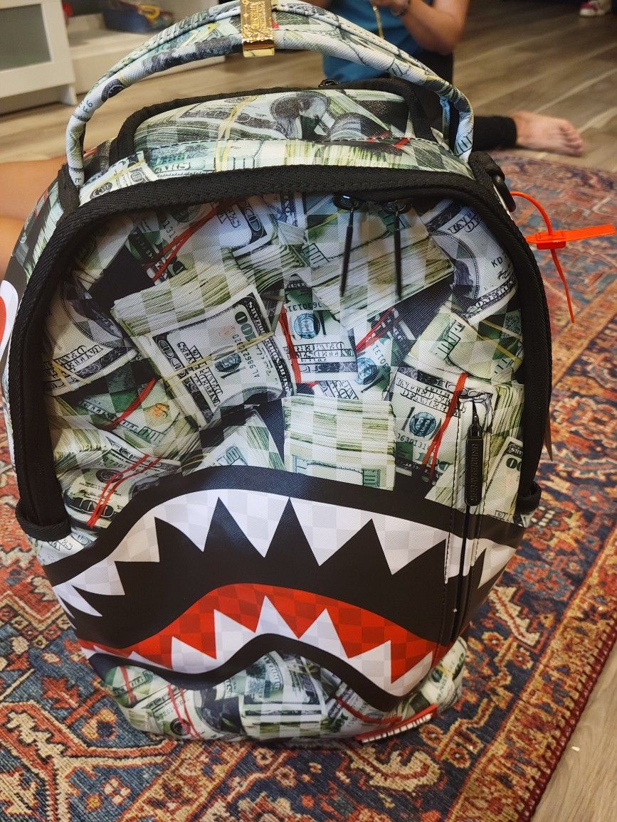 Sprayground Backpack for Sale in New York, NY - OfferUp