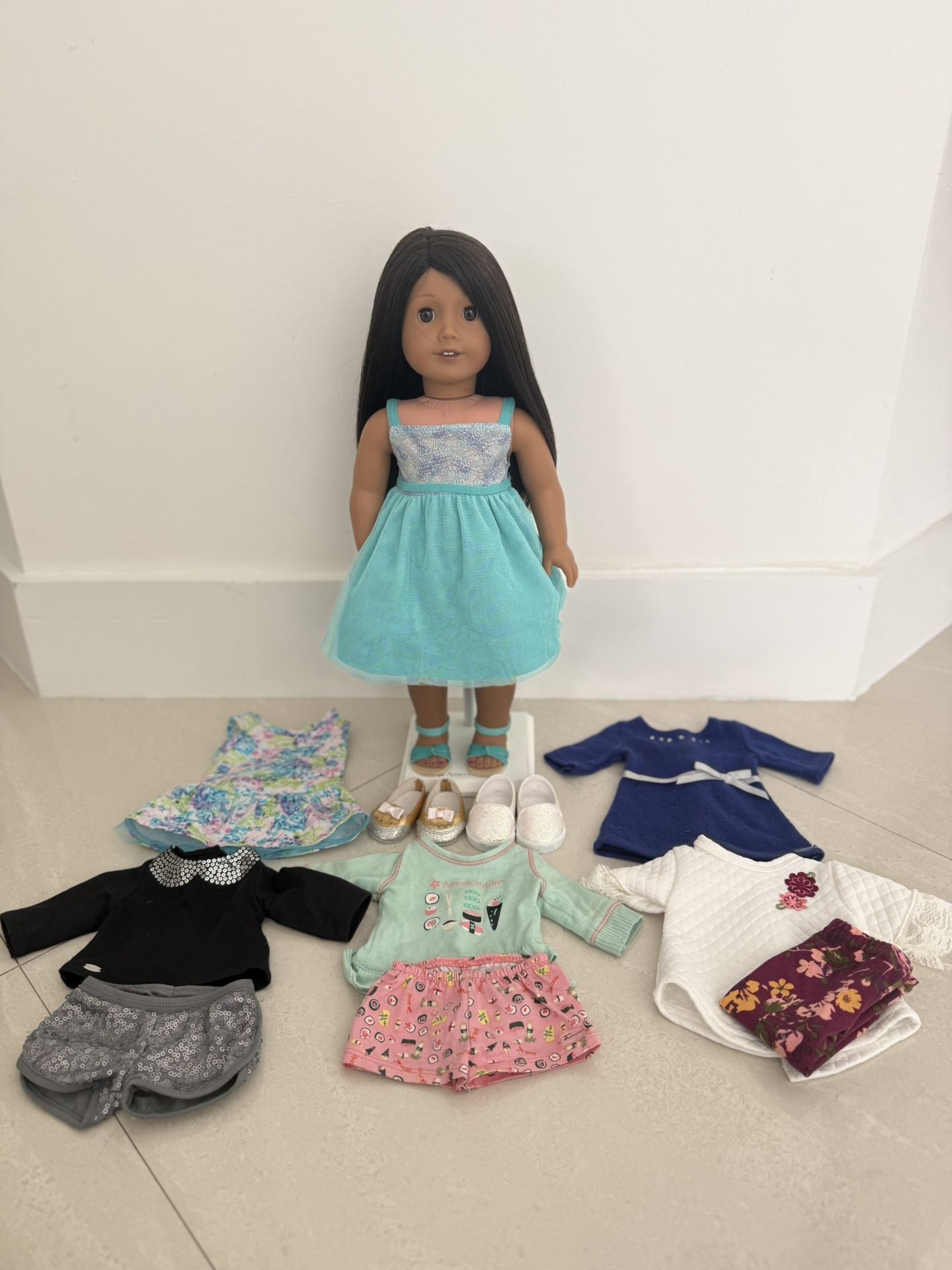 American Girl Doll Woth Accessories