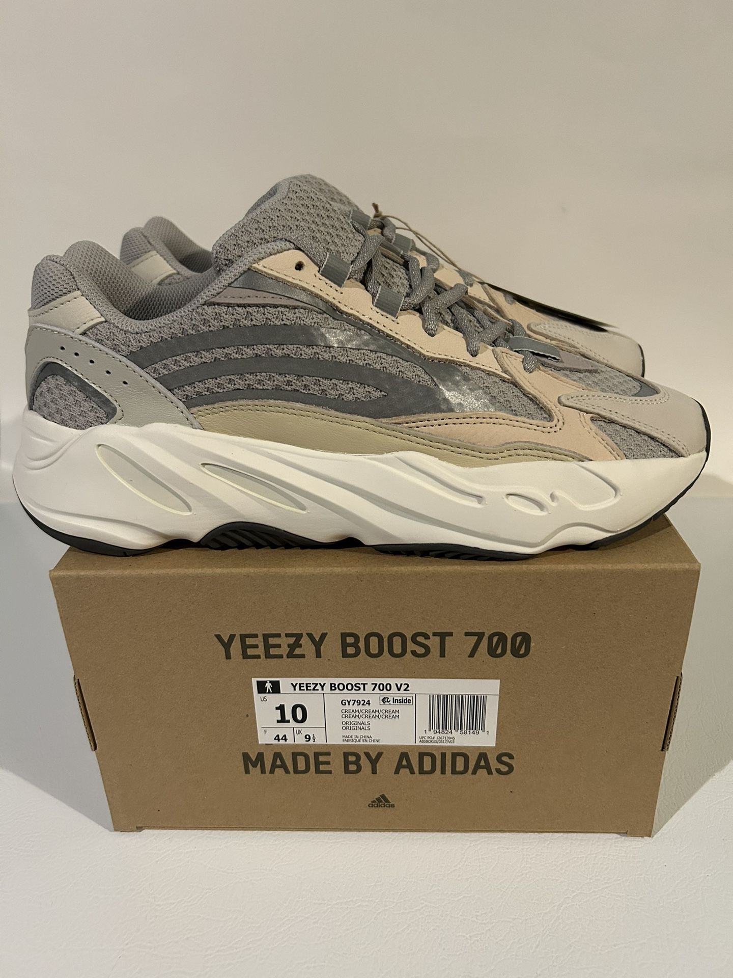 adidas Yeezy Boost 700 V2 Cream Mens Size 10 “Last 1 In Stock”