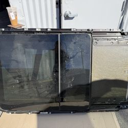 E70 Bmw Sunroof/Roof Glass Frame/Track BMW X5