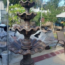 New 7ft Shell Water Fountain 