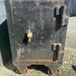 Vintage Cast Iron Safe 