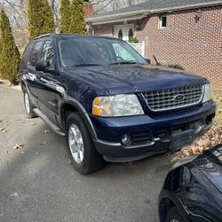 2004 Ford Explorer