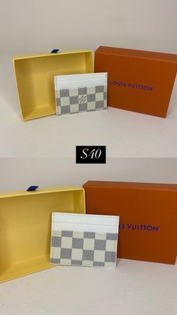 Card holder white