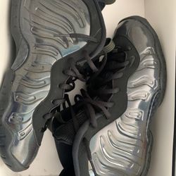 Black Iridescent Foamposites size 7Y