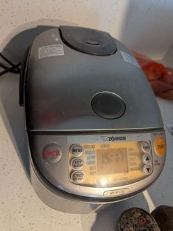 Zojirushu Rice Cooker NP-HCC10