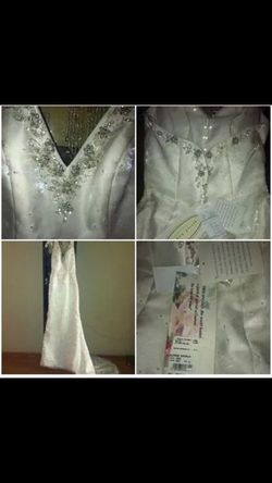 Size 2 ivory wedding dress