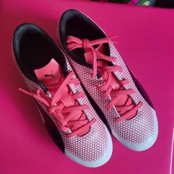 New..Puma Kids Spirit FG Shoes Size 5