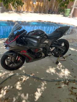 Kawasaki ZX10R 2022