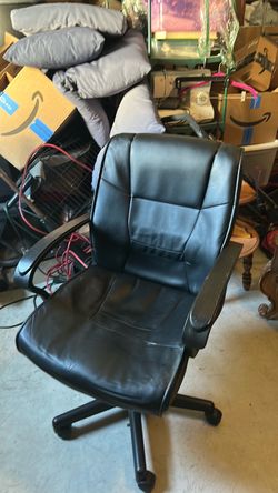 Desk chair