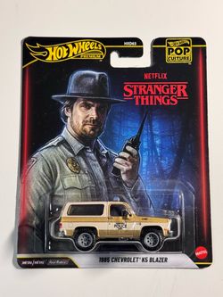 Hot Wheels Premium Stranger Things 1985 Chevrolet K5 Blazer