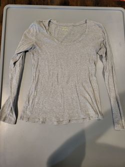 👚 Old Navy Gray Long Sleeve Scoop Neck Top – Women’s Medium – Soft Stretch Basic