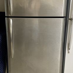 Frigidaire Fridge Refrigerator 