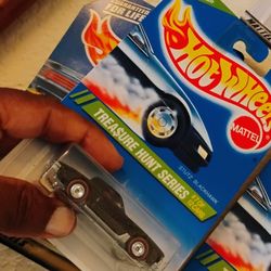 Hot Wheel  "95 Series , Stutz Blackhawk Car