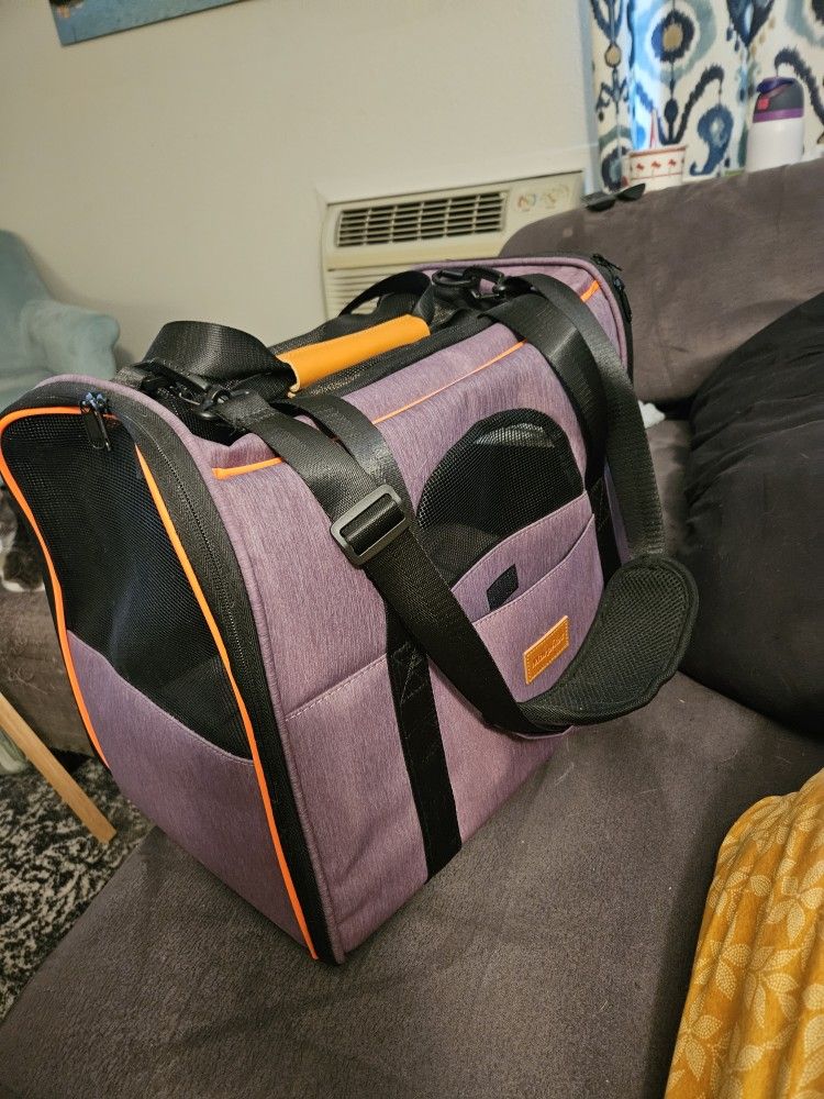 Soft Sided Pet Carrier