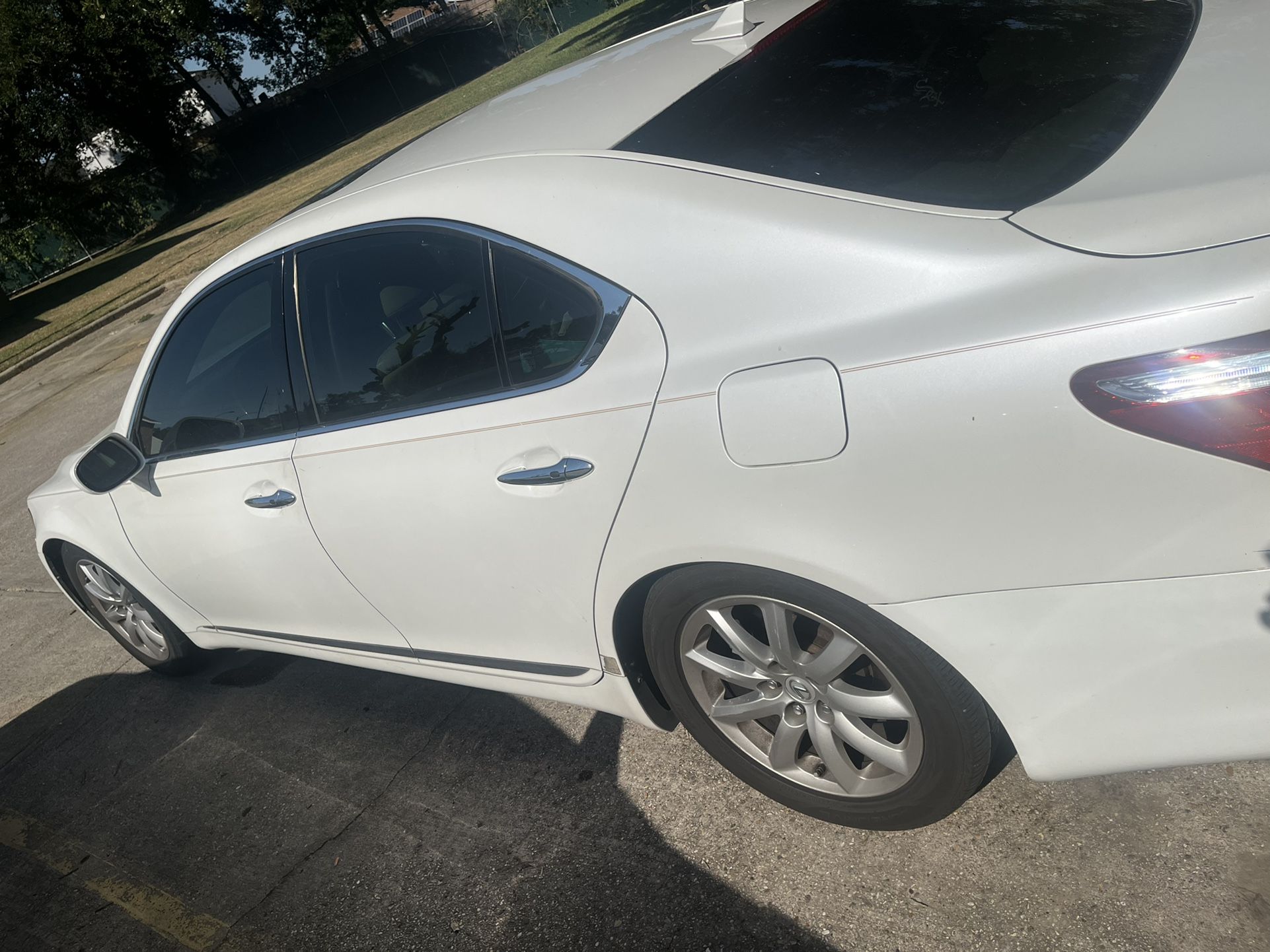 2007 Lexus LS 460