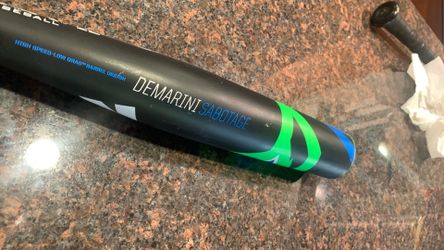 Nice USA DEMARINI SABOTAGE 30inch 18oz or drop -12 / 2 piece bat in great condition