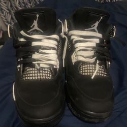 Air Jordan 4 Retro ‘white Thunder’