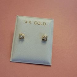 14k Yellow Gold CZ Square Stud Earrings 
