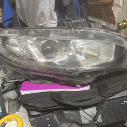 2016-2018 Honda Civic Right Side Headlight