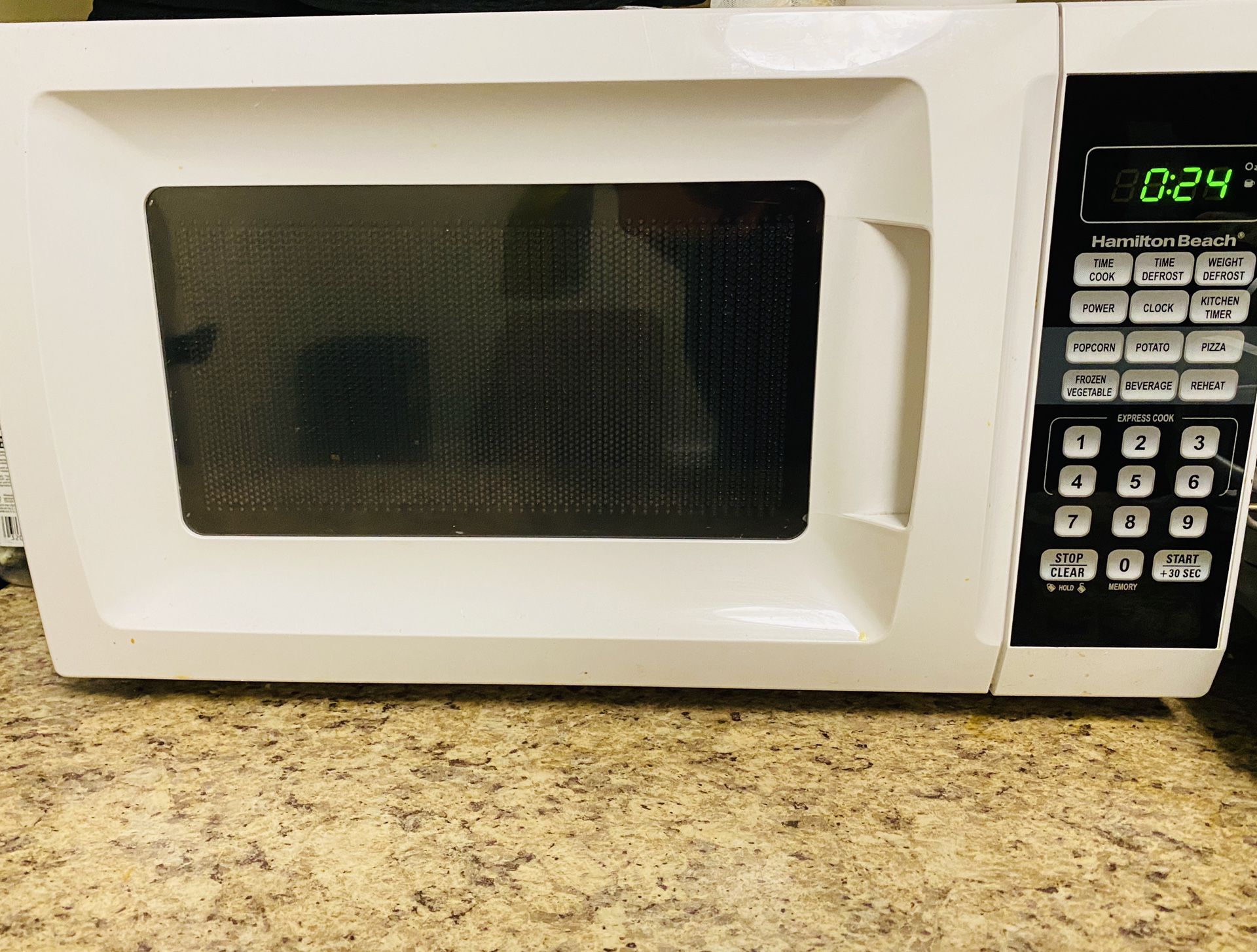 Hamilton beach microwave. White and in great condition!