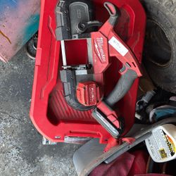 Milwaukee  Compact Bandsaw 