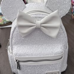 Loungefly Wedding Disney Backpack with changable Bow