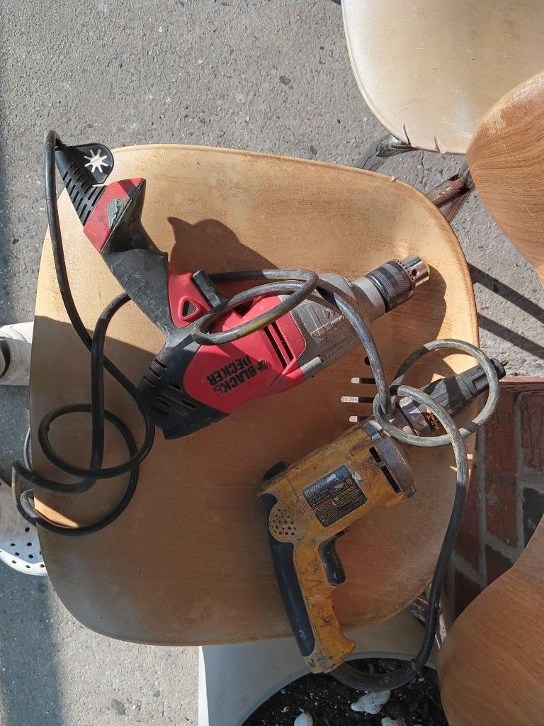 Black Decker DeWalt Drill
