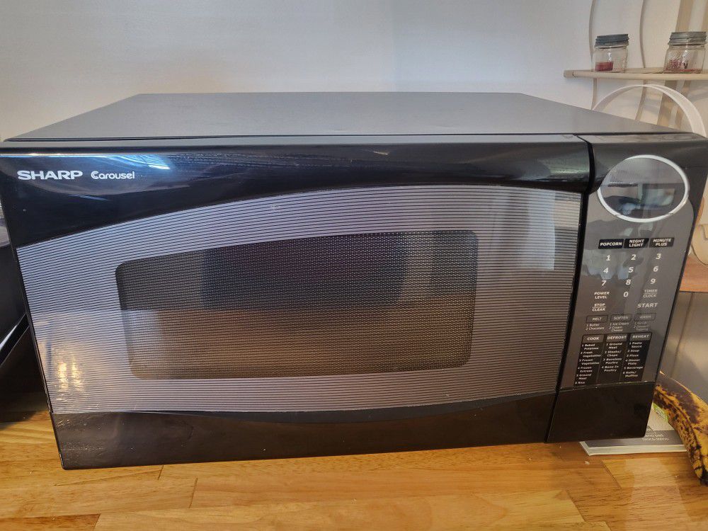 Black Sharp Carousel Microwave 