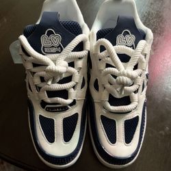 Lv Skateboard 