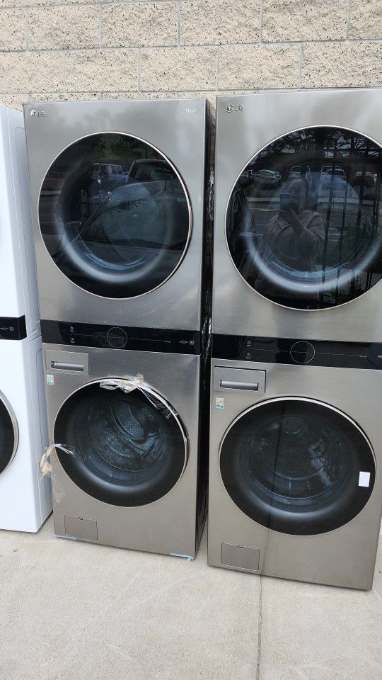 LG Tower Washer & Gas Dryer New Silver