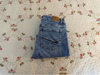Buckle Jeans