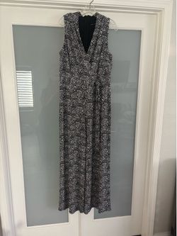 Beautiful sleeveless jumpsuit