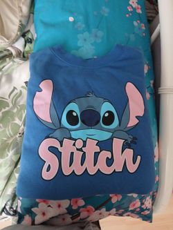 Disney Stitch XL New Sweater