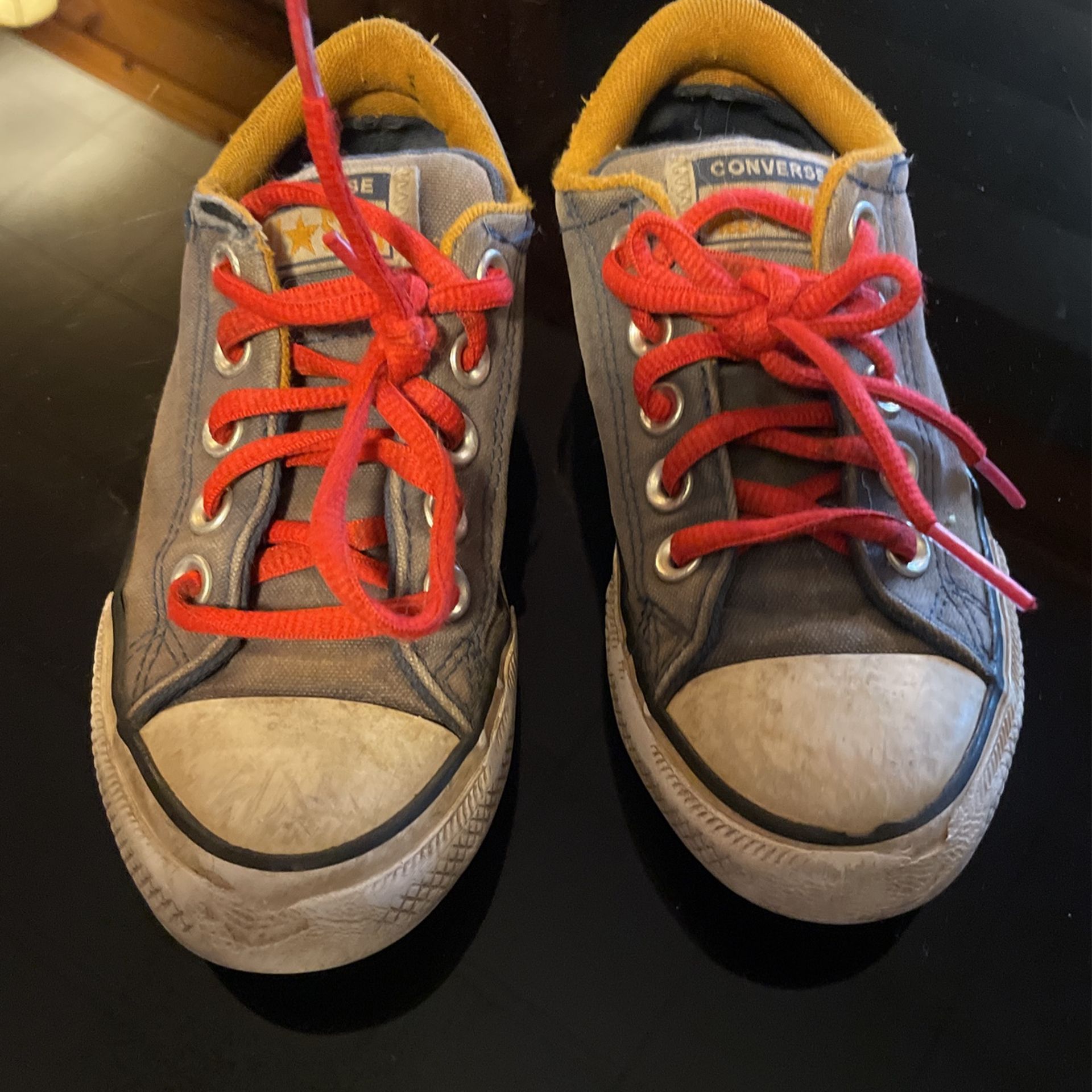 Boys Converse Size 12