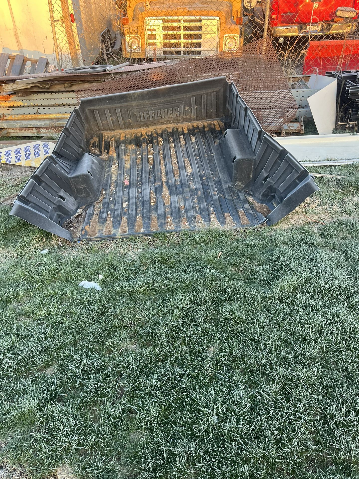 Bed Liner Truck