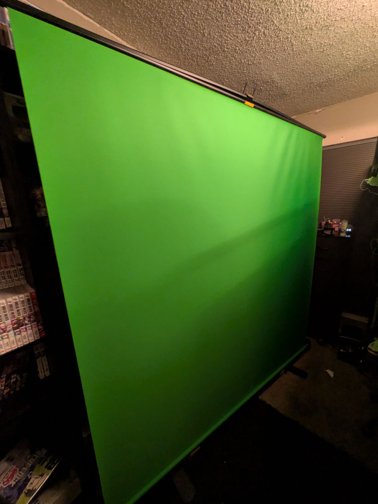 Raubay 78.7 x 82.7 green screen