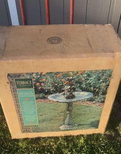 Terrace Accents Aluminum Lotus, And Frog Fountain Bird Bath