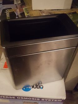 Mini steel trash bin