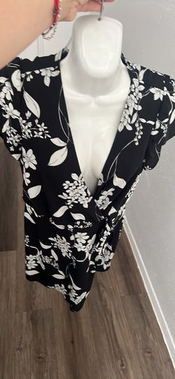 Express women’s dress size medium
