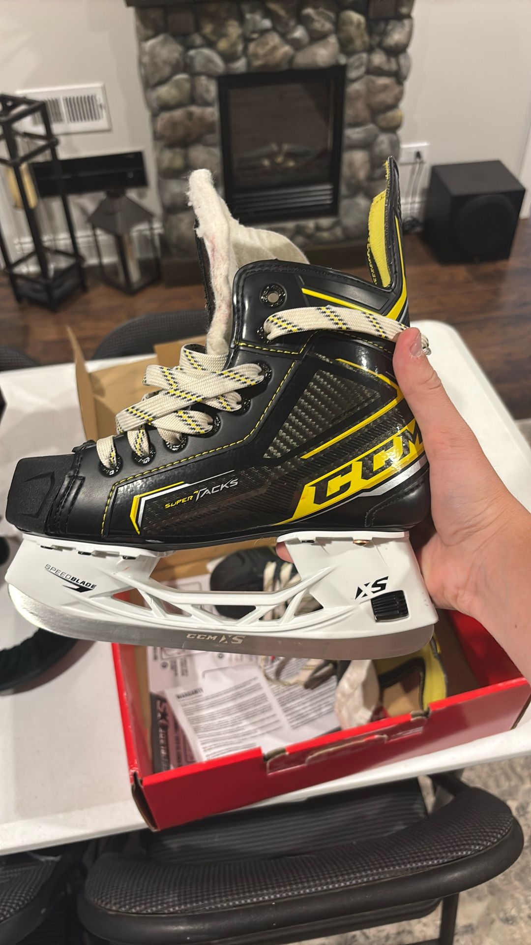 CCM Jr Super Tack Skates
