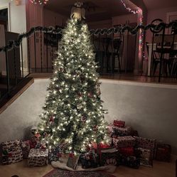 Hobby Lobby 8.5 foot Sierra Cashmere Christmas Tree