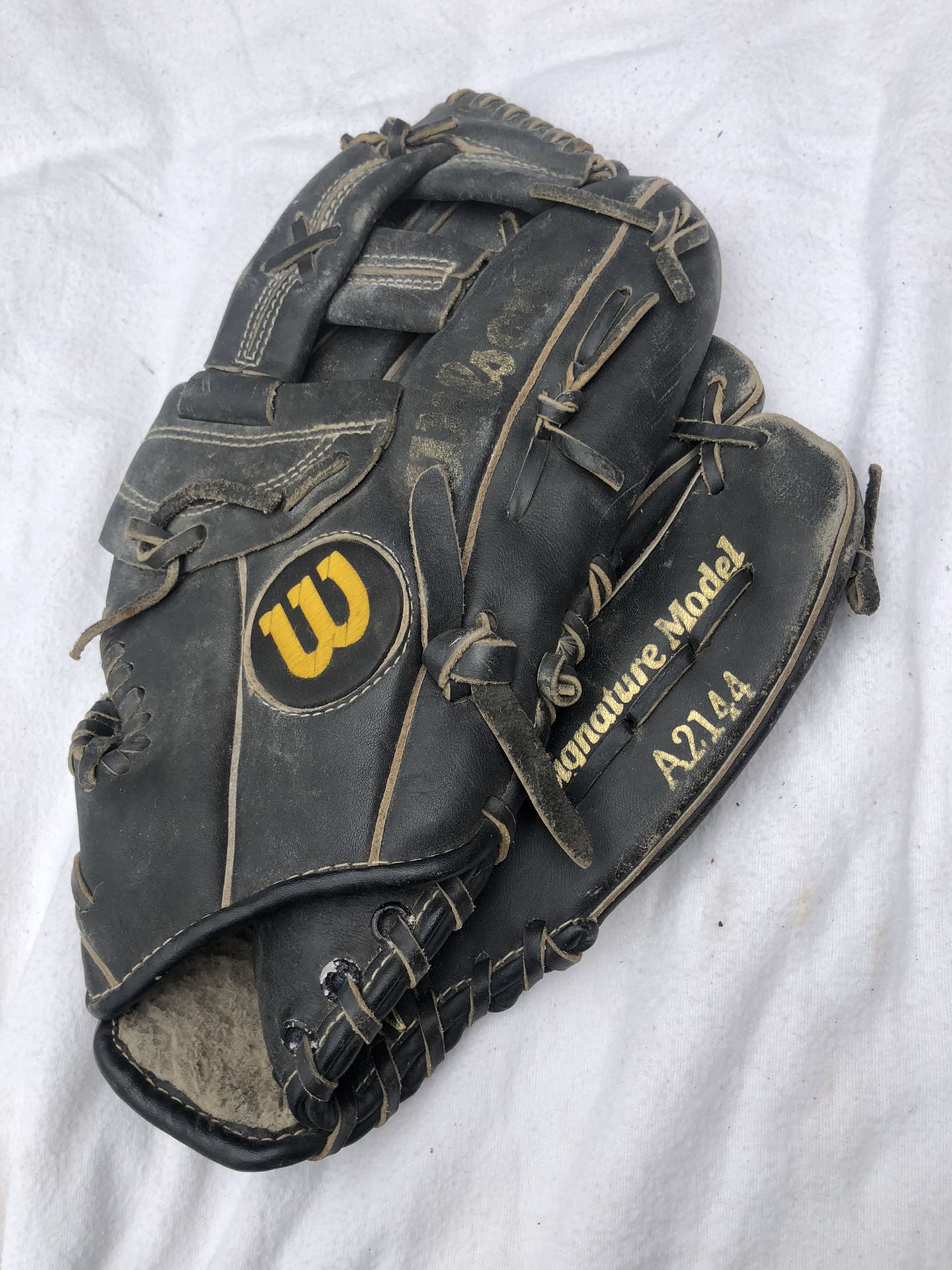 Wilson A2144 Kirby Puckett Signature Edition Baseball Glove
