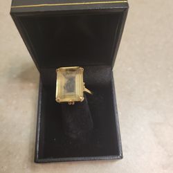 10 K Gold Ring With Baguette Citrine.  Weight Is 7.6 Grams