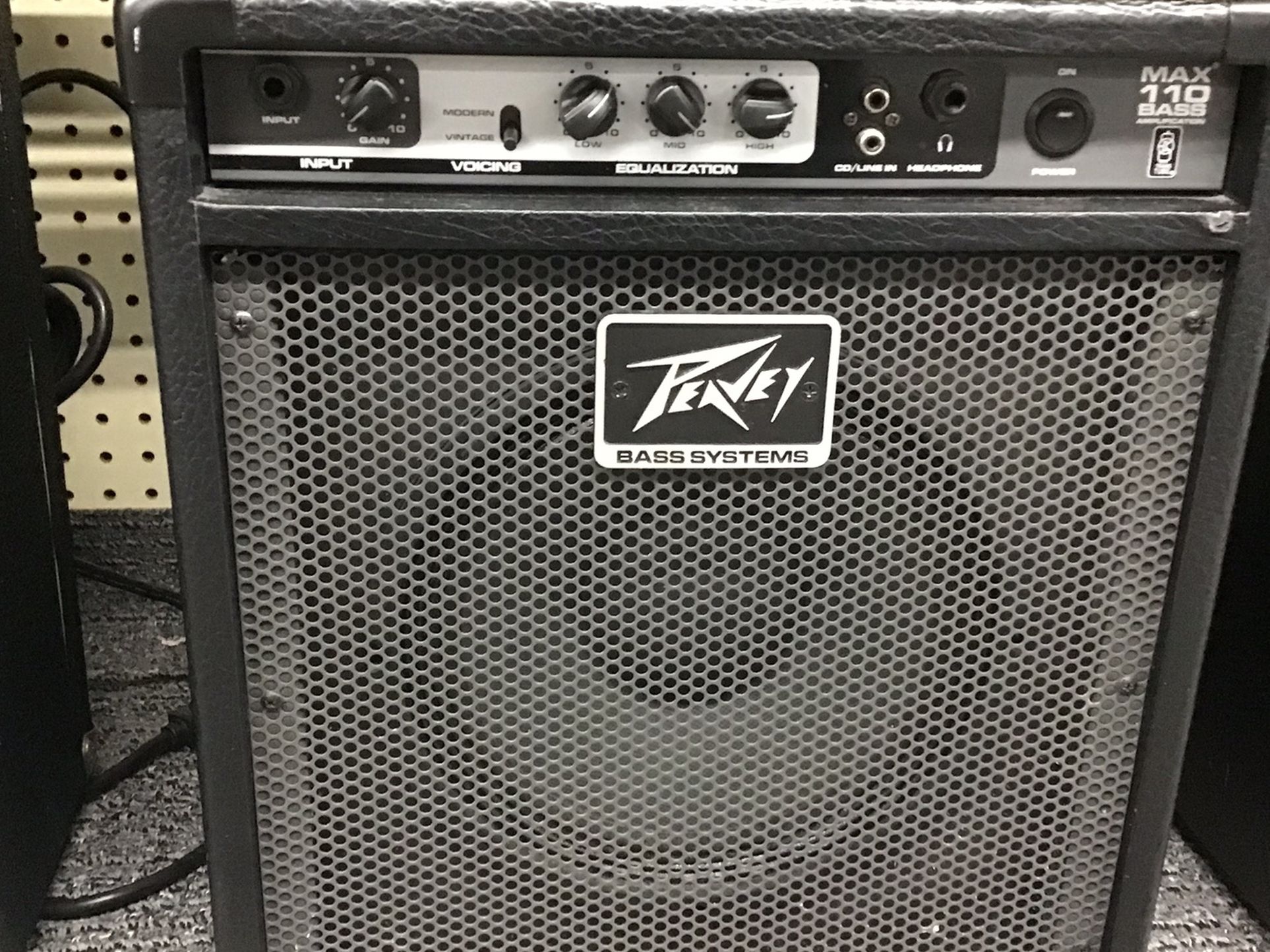 Peavey Max 110 Bass Amplifier
