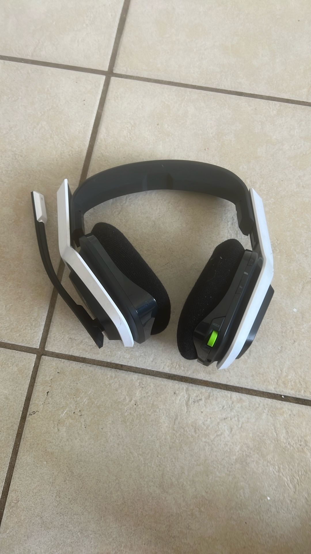 Headphone $15