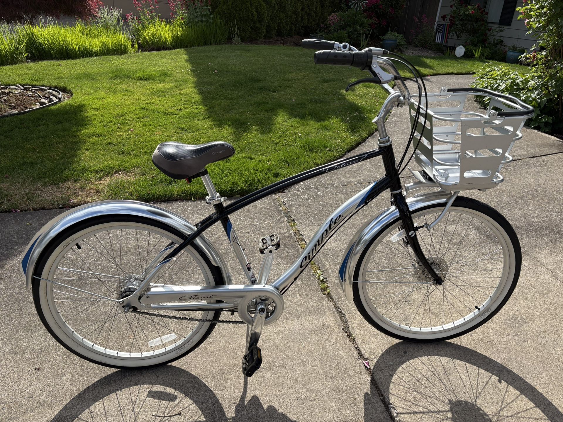 Giant Simple Deluxe 7 Cruiser Bike