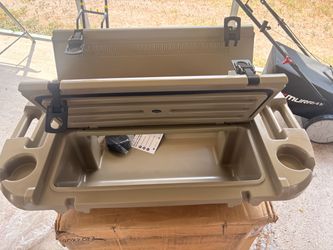 Large Hard Cooler with Fish Ruler Lid