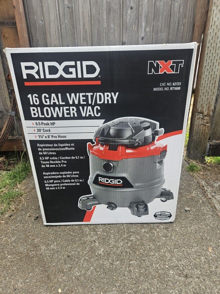 Wet/Dryer Blower Vacuum