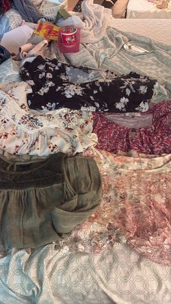 Women’s Tops Bundle - 5-6 Pieces - Kim Rogers, belle+sky & More